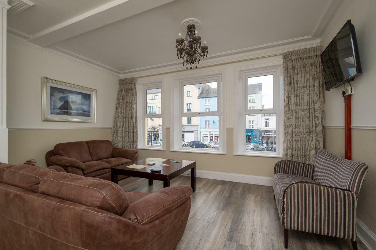The Square Townhouse Fermoy Hotel Ngoại thất bức ảnh